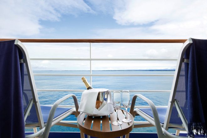 cruise-wine-balcony