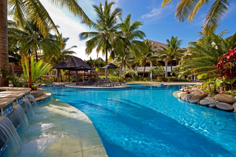 sofitel-fiji-pool