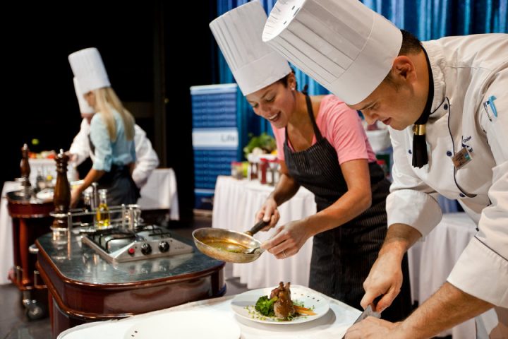 Celebrity cooking demo
