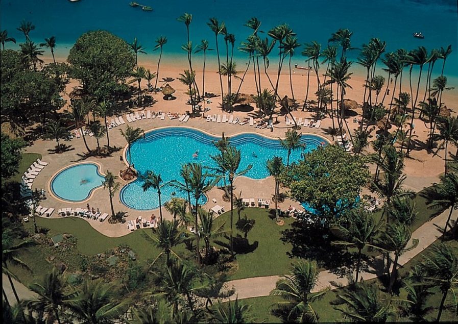 Shangrila Fiji pool