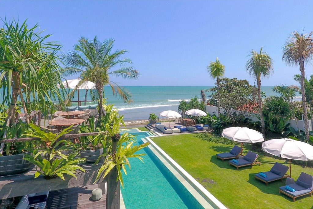 Noku Beach House oceanfront