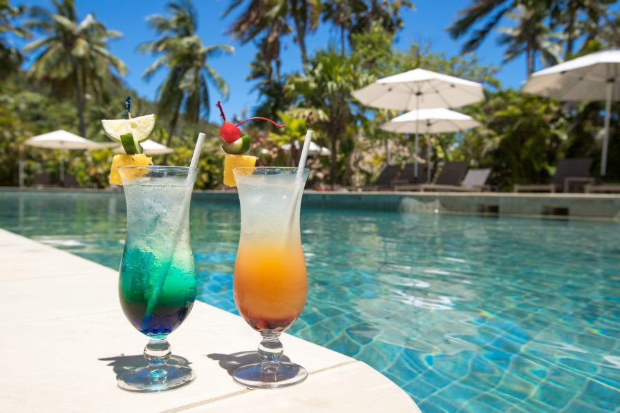 Castaway pool drinks