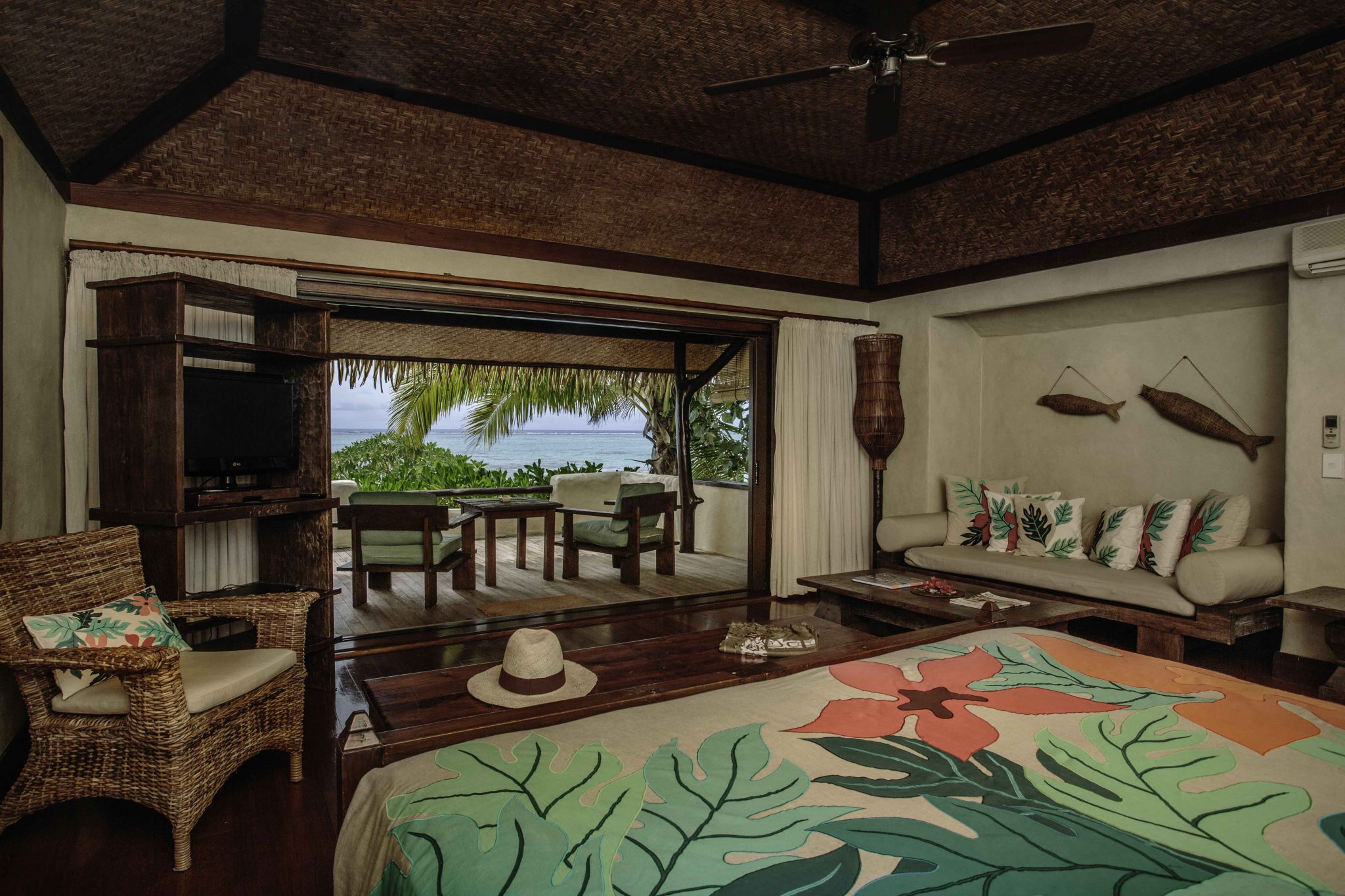 Pacific-Resort-Aitutaki-Premium-Beachfront-BGLW-2-1