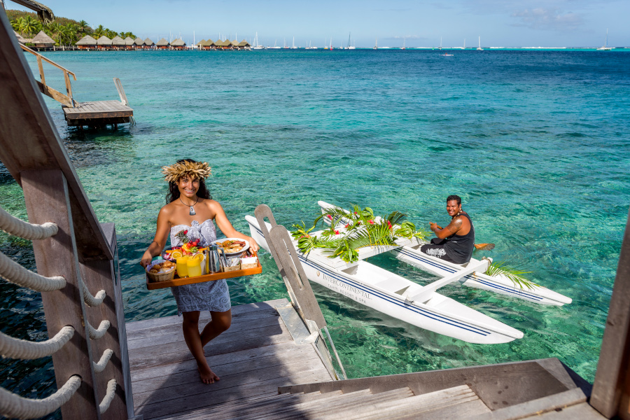 PPT_IC-Tahiti_Canoe-Breakfast©Romeo-Balancourt_IC-Tahiti